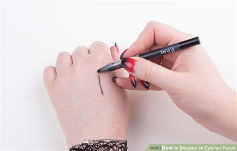 how to sharpen pencil eyeliner